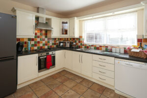 Titanic kitchen with dishwasher at The Ferns